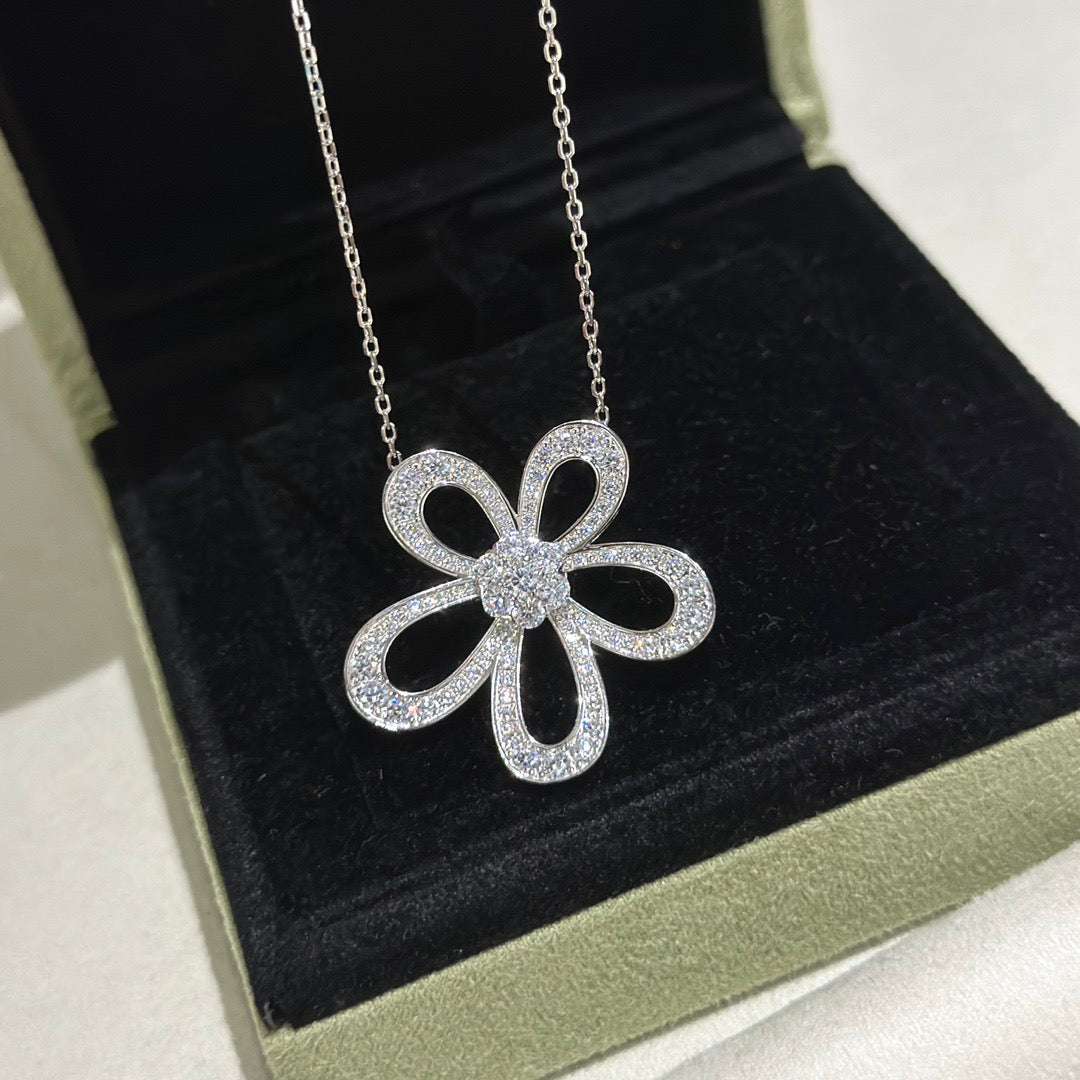 [⭐Luxery]FLOWERLACE NECKLACE FULL DIAMONDS