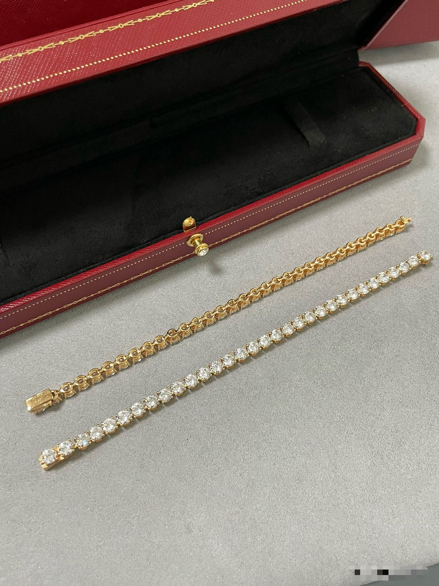 [⭐Luxery jewelrys]TENNIS BRACELET WITH FULL DIAMOND SETTING