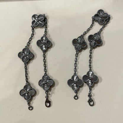 [⭐Luxery]CLOVER 5 MOTIF BLACK BRACELET