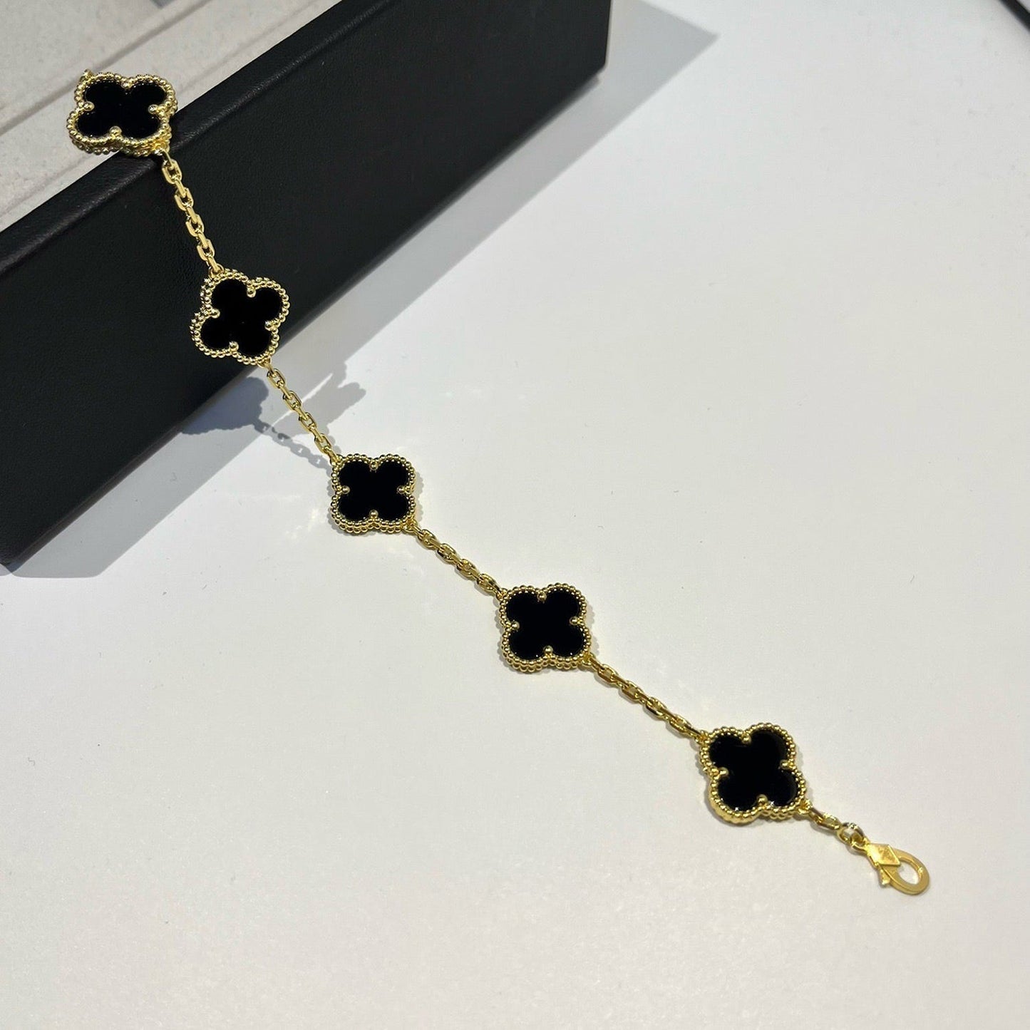[⭐Luxery] CLOVER 5 MOTIF ONYXS BRACELET COLLECTION