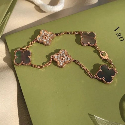 [⭐Luxery] CLOVER 5 MOTIF GRAY MOP BRACELET COLLECTION