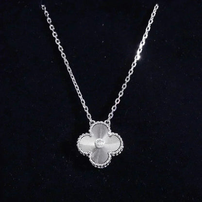 [⭐Luxery]CLOVER  15MM DIAMOND LASER NECKLACE SILVER