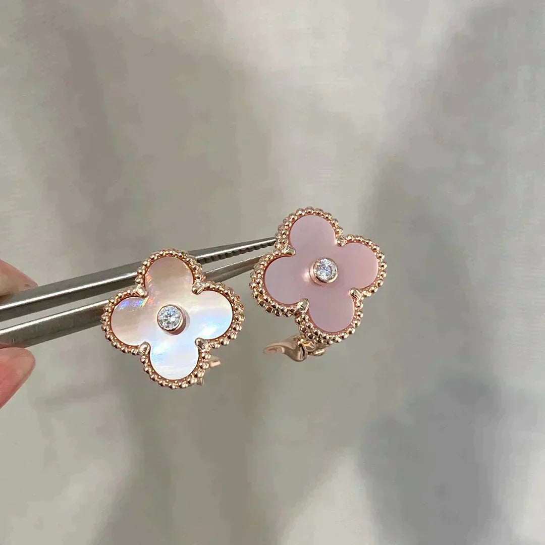 [⭐Luxery]CLOVER MEDIUM 1 MOTIFS  PINK MOP DIAMOND EARRINGS