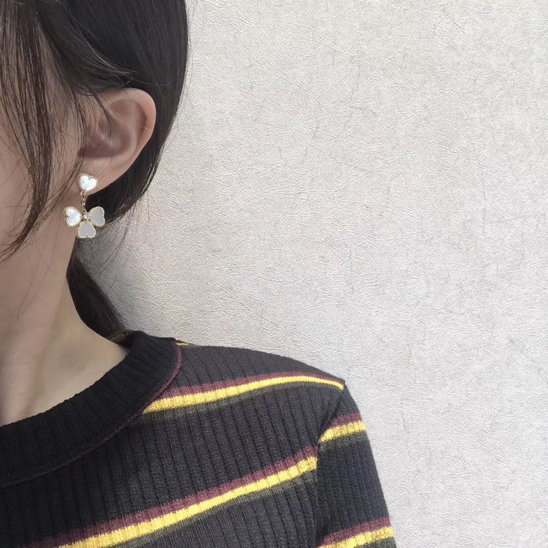 [⭐Luxery]CLOVER SWEET WHITE MOP EARRINGS