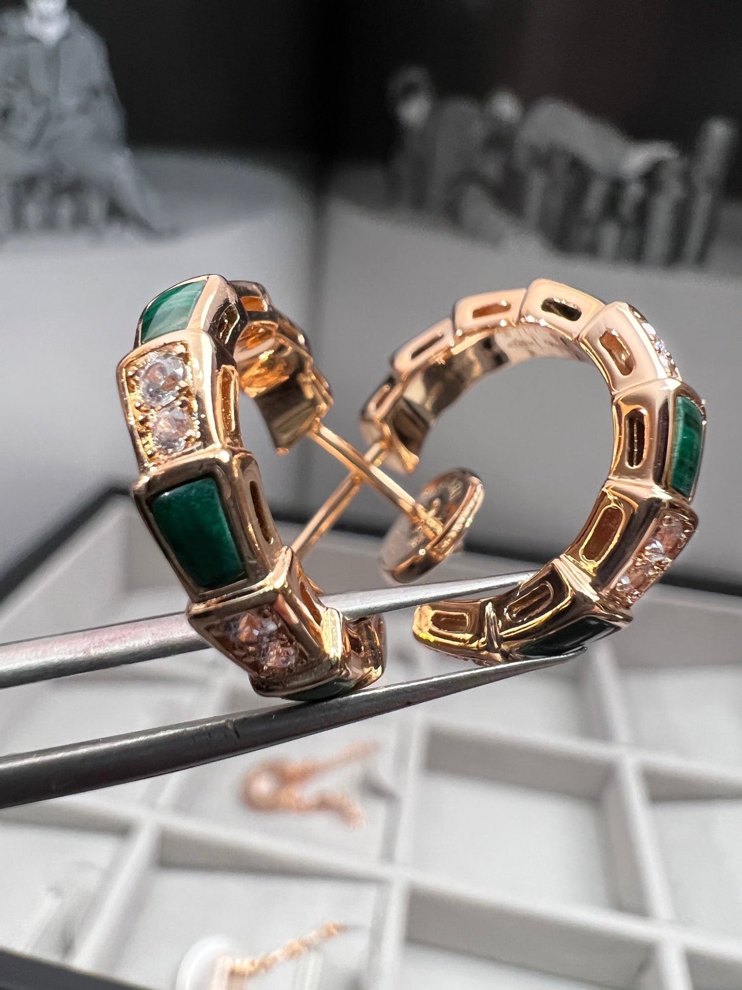 [⭐Luxery]SERPENTI MALACHITE PINK GOLD EARRINGS
