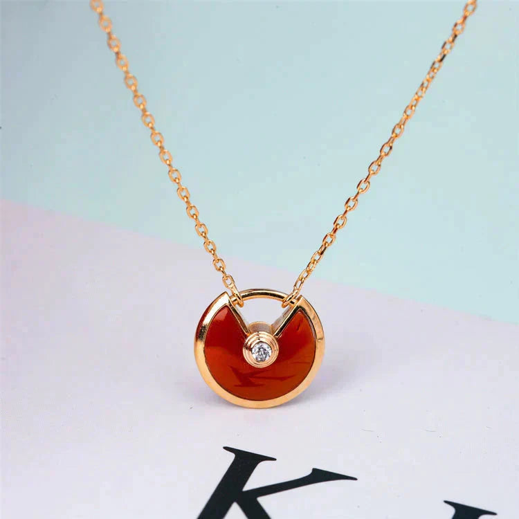 [⭐Luxery]AMULETTE GOLD CARNELIAN ONYX NECKLACE