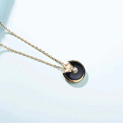 [⭐Luxery]AMULETTE GOLD CARNELIAN ONYX NECKLACE