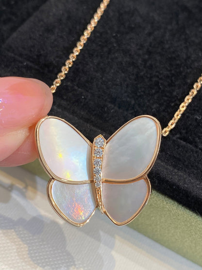 [⭐Luxery]BUTTERFLY GOLD MOP DIAMOND NECKLACE
