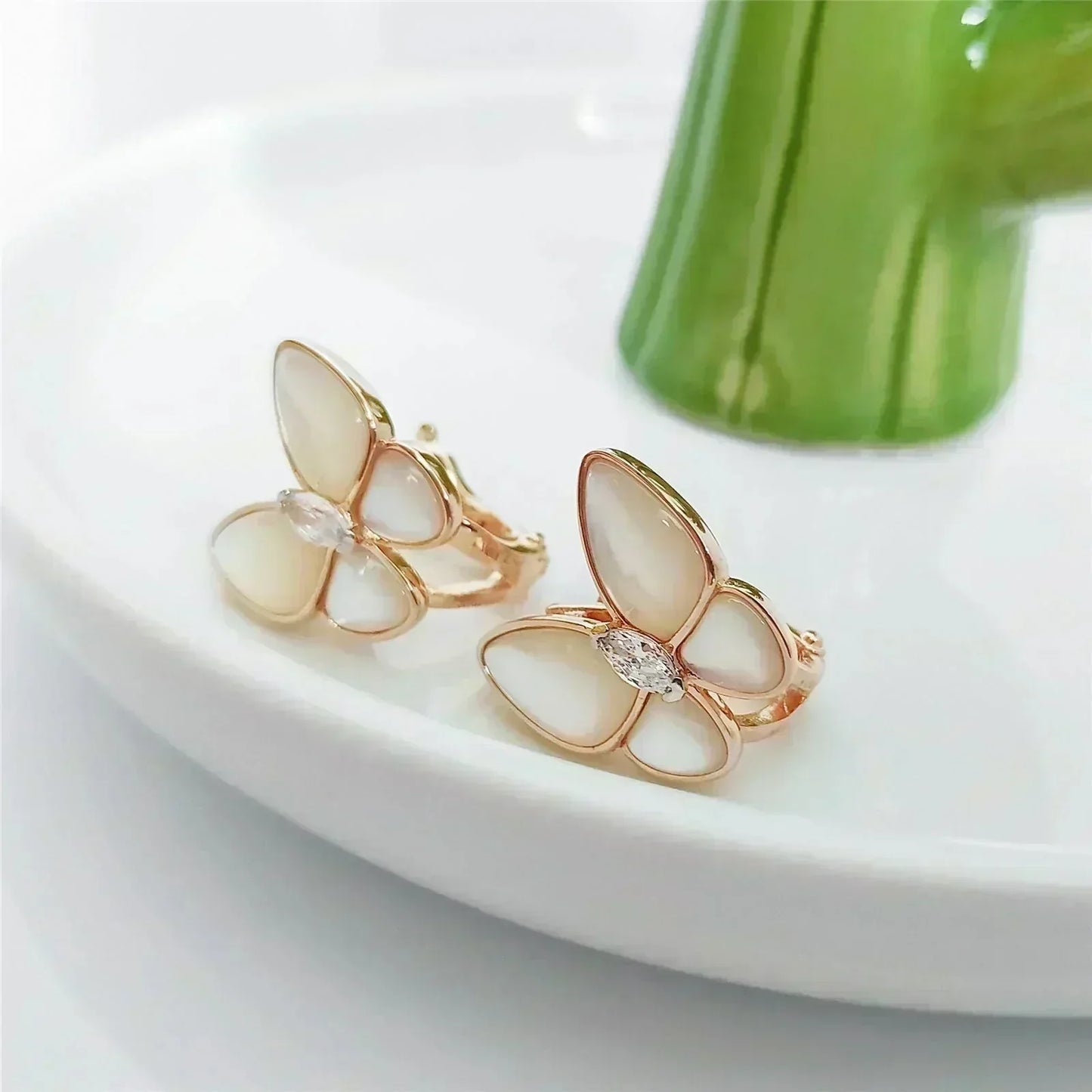 [⭐Luxery]BUTTERFLY MOP DIAMOND EARRINGS