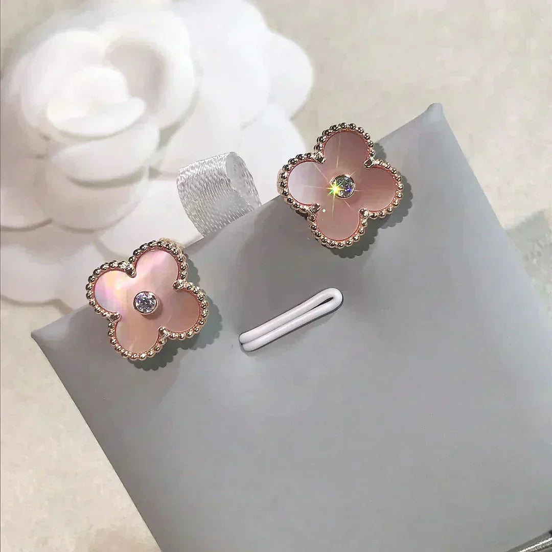 [⭐Luxery]CLOVER MEDIUM 1 MOTIFS  PINK MOP DIAMOND EARRINGS