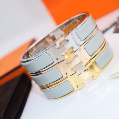 [⭐Luxery]H LIGHT BLUE BRACELET