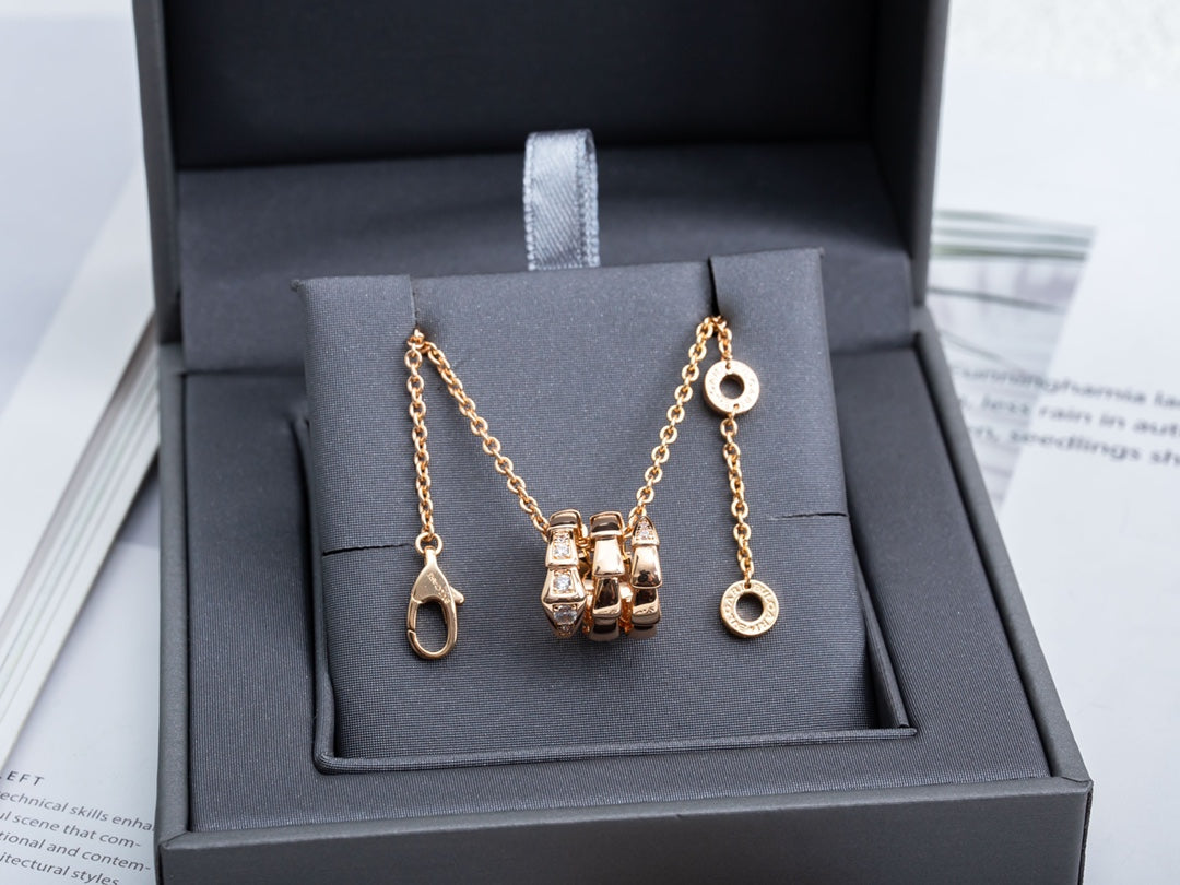 [⭐Luxery]SERPENTI PINK GOLD NECKLACE DIAMOND