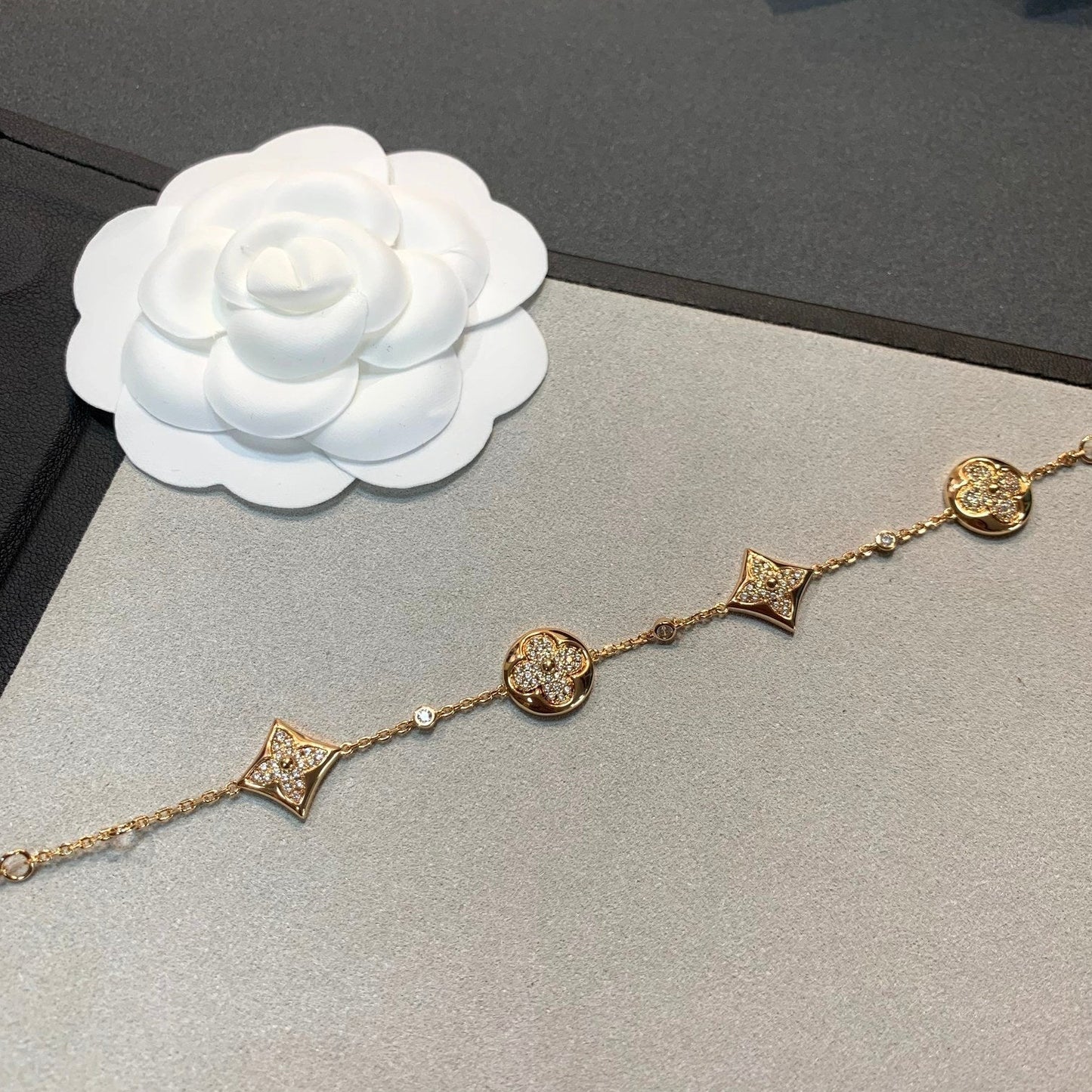 [⭐Luxery]STAR AND SUN 4 MOTIFS GOLD DIAMONDS BRACELET
