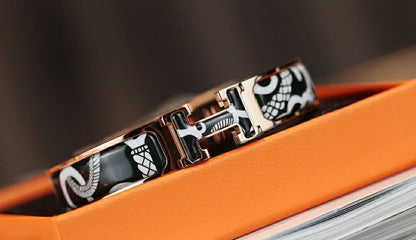 [⭐Luxery]H TARTAN BRACELET 12MM