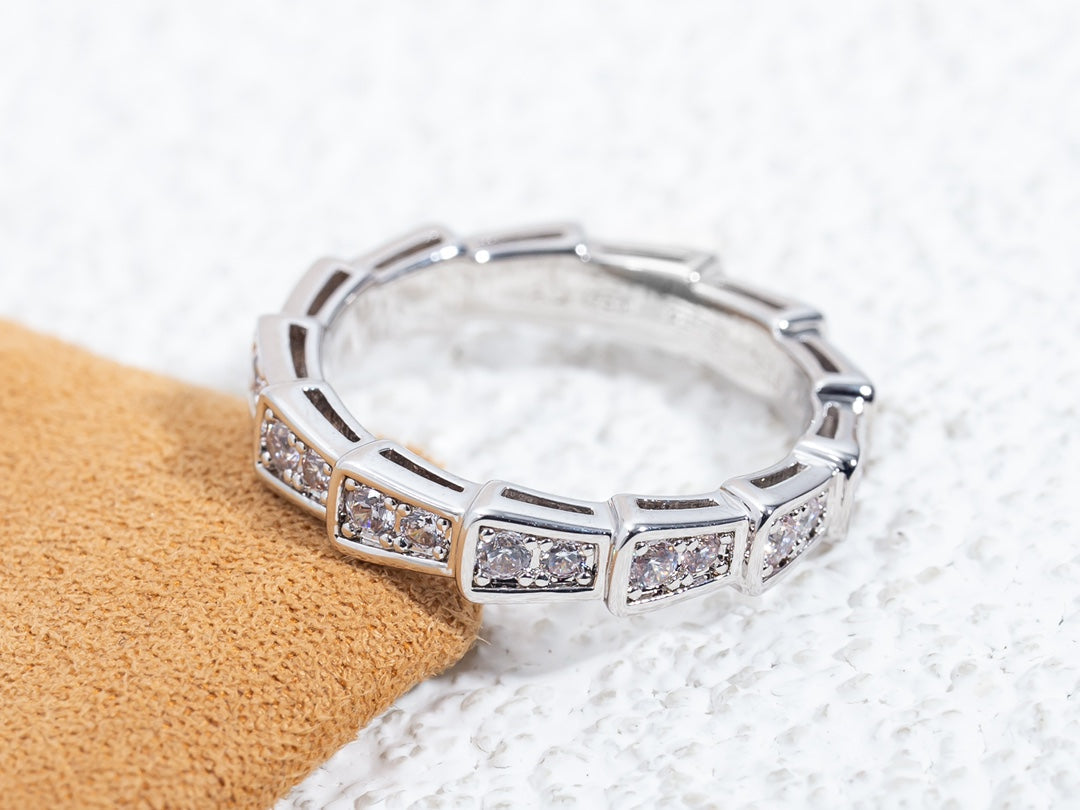 [⭐Luxery]SERPENTI RING SILVER DIAMOND PAVED 3MM