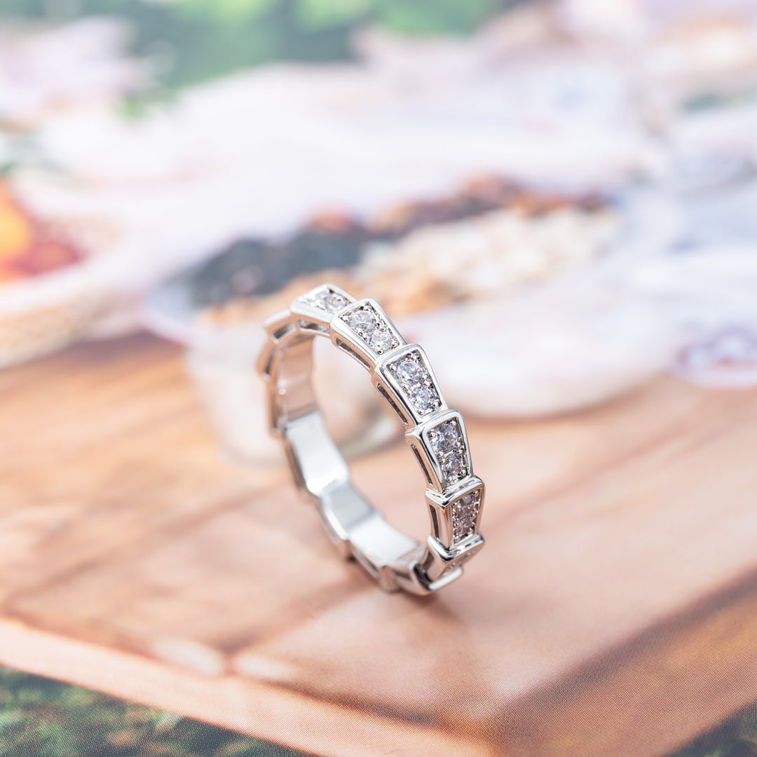 [⭐Luxery]SERPENTI RING SILVER DIAMOND PAVED 3MM