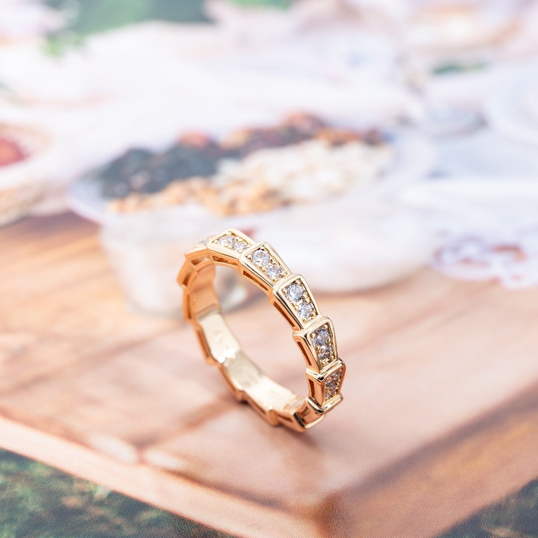 [⭐Luxery]SERPENTI RING PINK GOLD DIAMOND PAVED 3MM