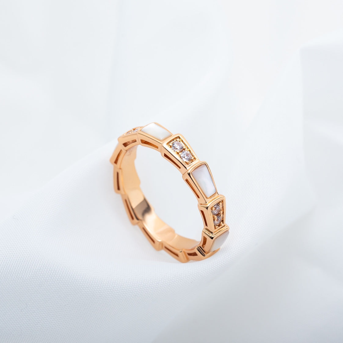 [⭐Luxery]SERPENTI RING PINK GOLD DIAMOND MOP 3MM