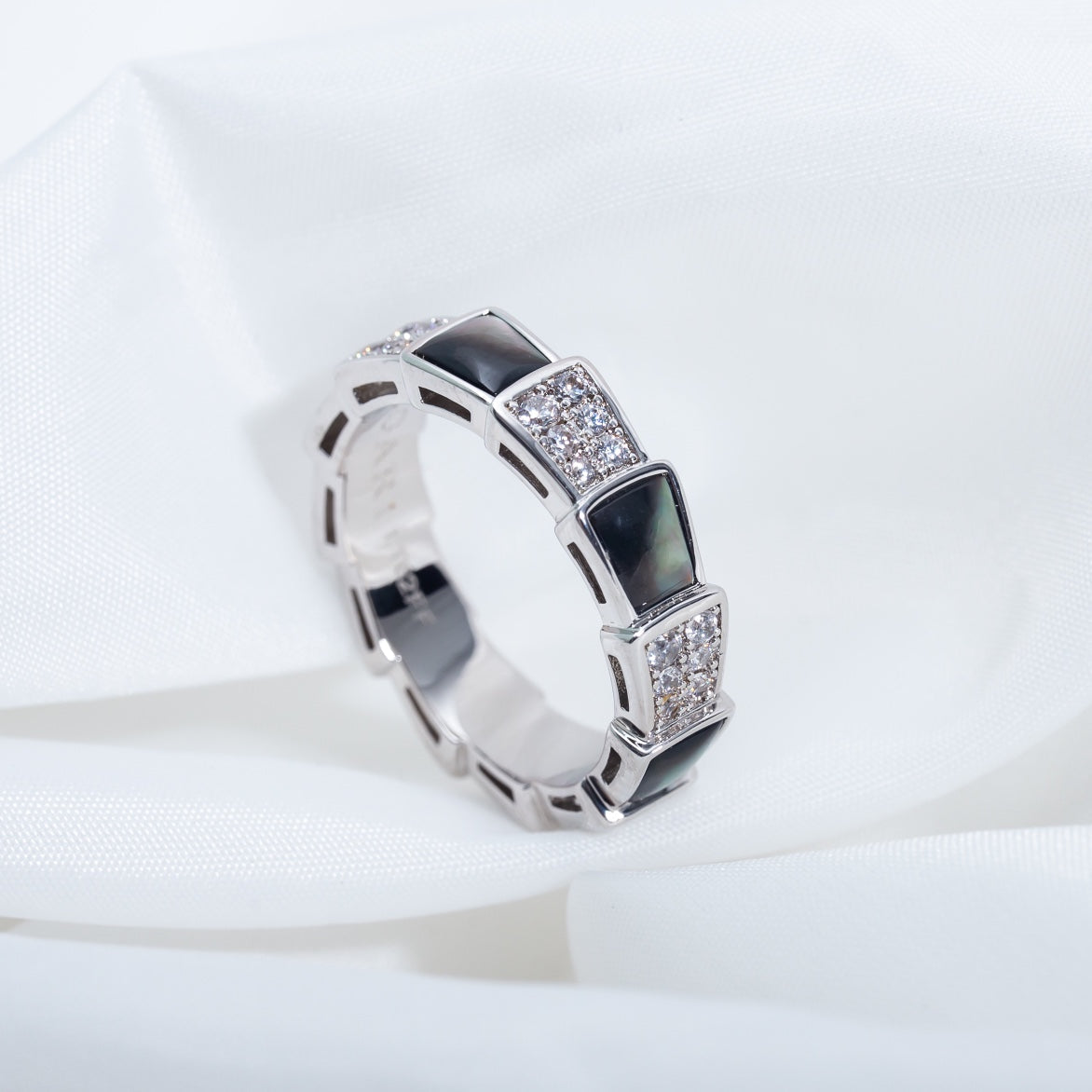 [⭐Luxery]SERPENTI RING SILVER DIAMOND BLACK MOP 4MM