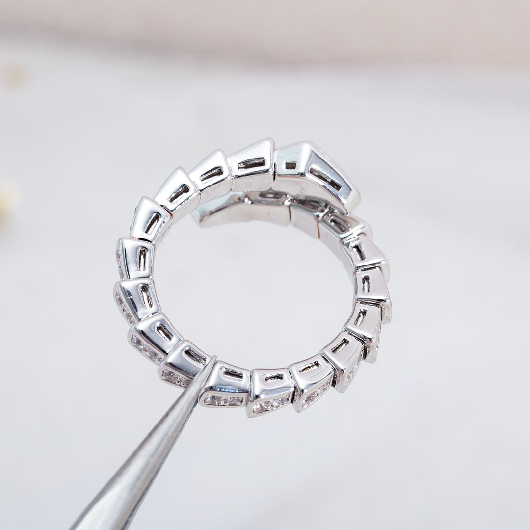 [⭐Luxery]SERPENTI RING SILVER DIAMOND PAVED 4MM