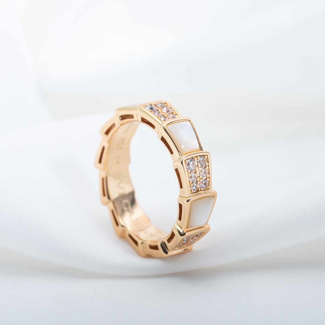 [⭐Luxery]SERPENTI RING PINK GOLD MOP DIAMOND PAVED 4MM