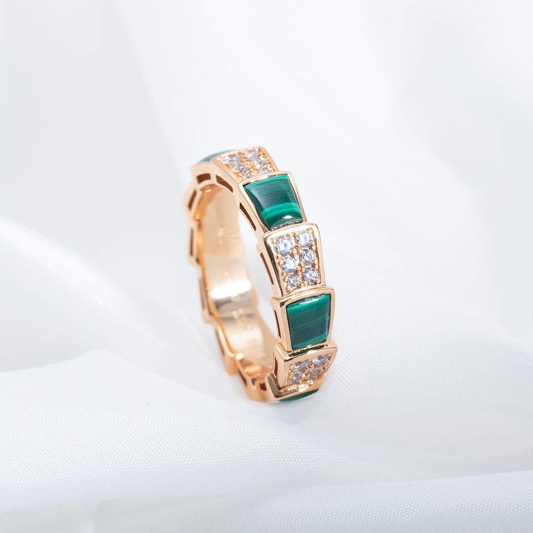[⭐Luxery]SERPENTI RING PINK GOLD MALACHITE DIAMOND PAVED 4MM