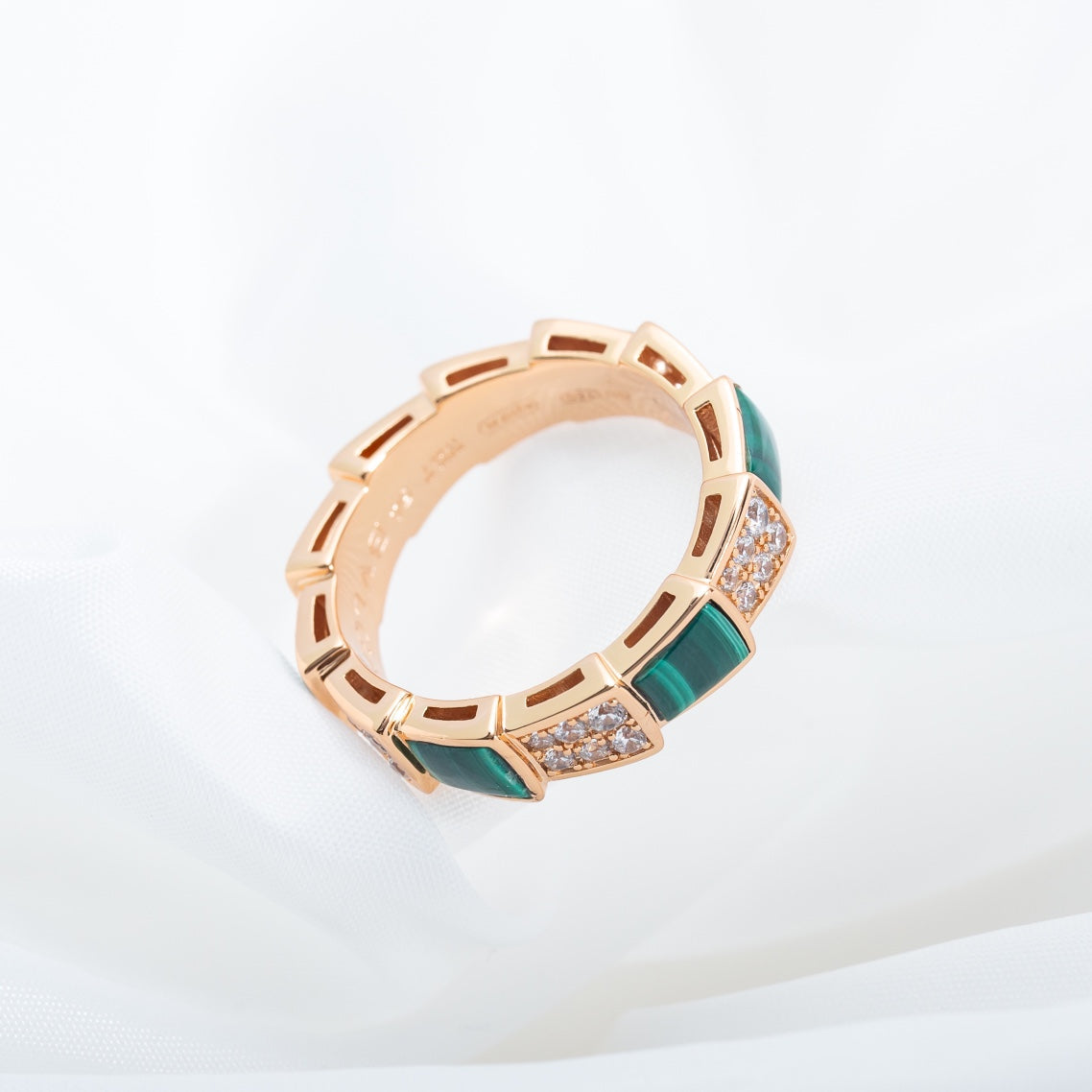 [⭐Luxery]SERPENTI RING PINK GOLD MALACHITE DIAMOND PAVED 4MM