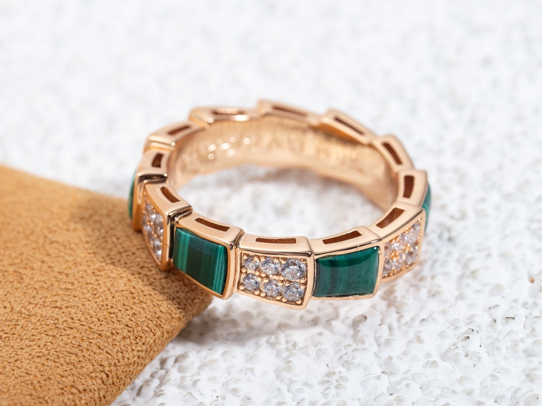[⭐Luxery]SERPENTI RING PINK GOLD MALACHITE DIAMOND PAVED 4MM