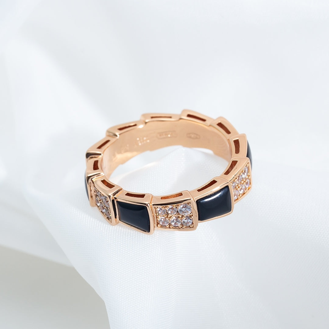 [⭐Luxery]SERPENTI RING PINK GOLD BLACK MOP DIAMOND PAVED 4MM