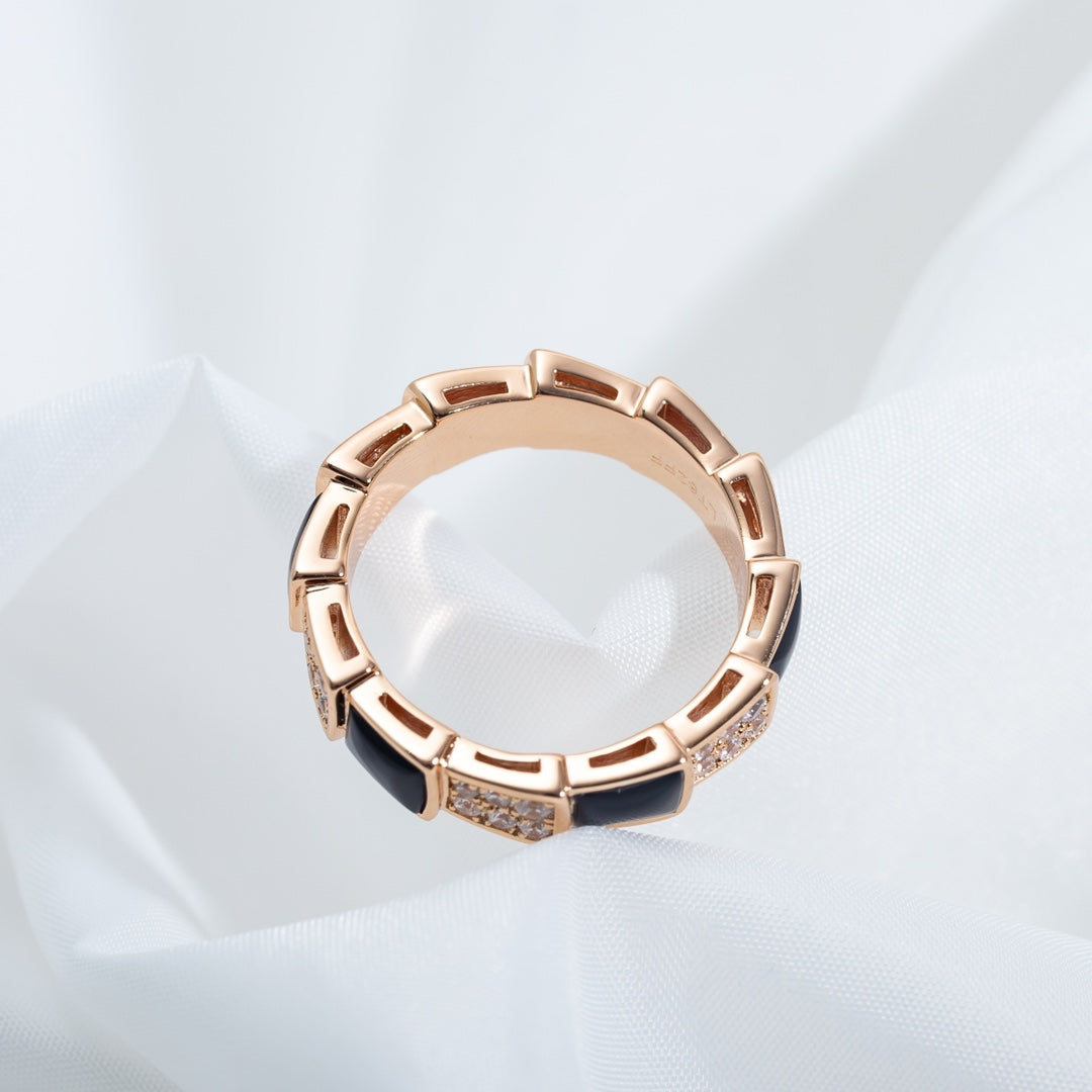 [⭐Luxery]SERPENTI RING PINK GOLD BLACK MOP DIAMOND PAVED 4MM
