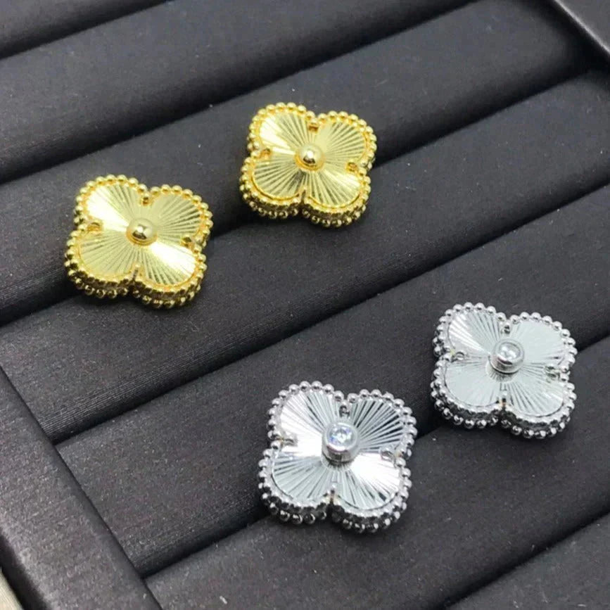 [⭐Luxery]CLOVER MINI 9.5MM LASER EARRINGS