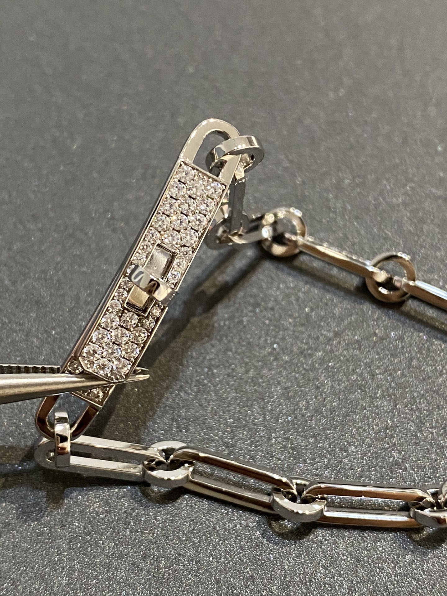 [⭐Luxery]CHAINE BRACELET SMALL MODEL DIAMOND