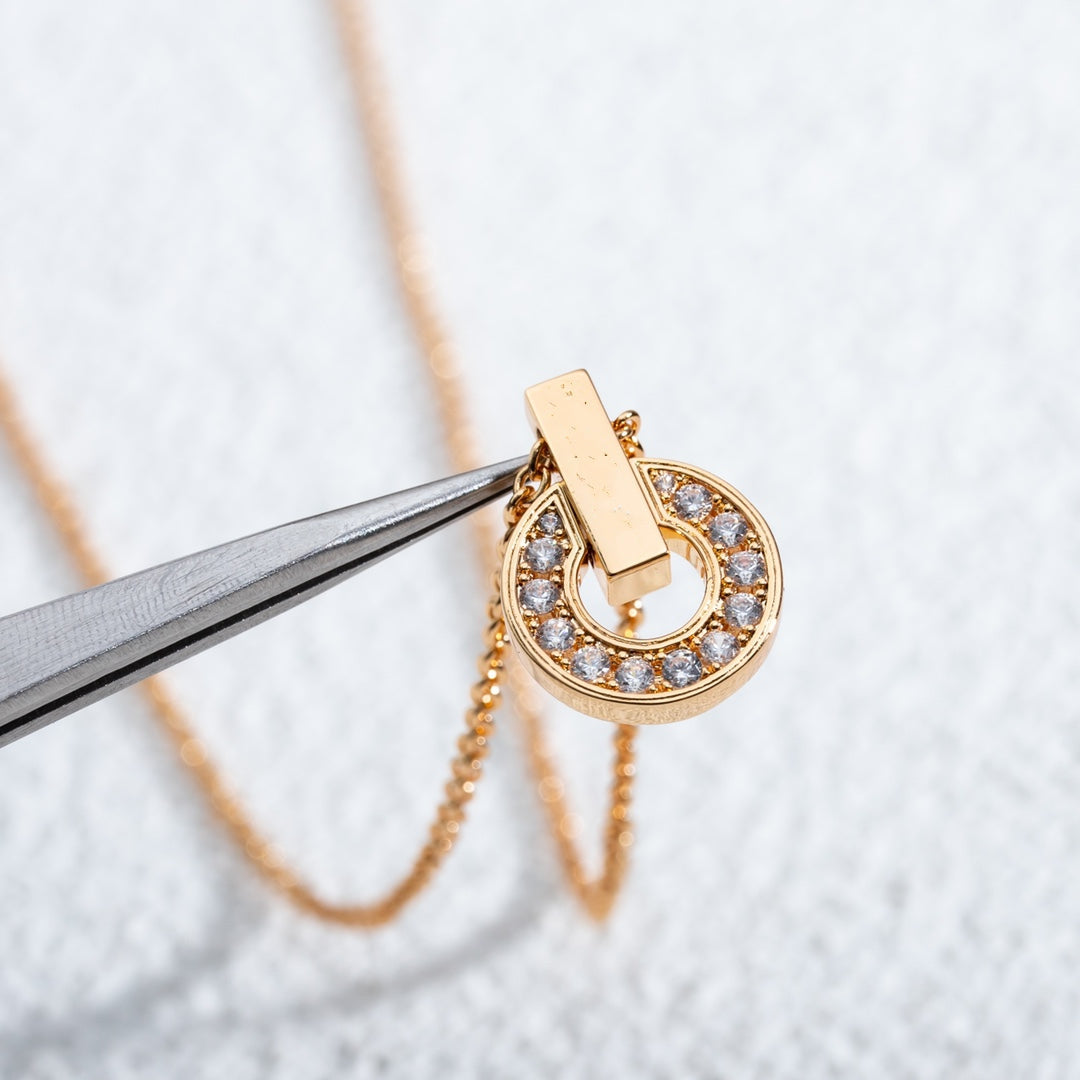 [⭐Luxery]GARI NECKLACE PINK GOLD DIAMOND