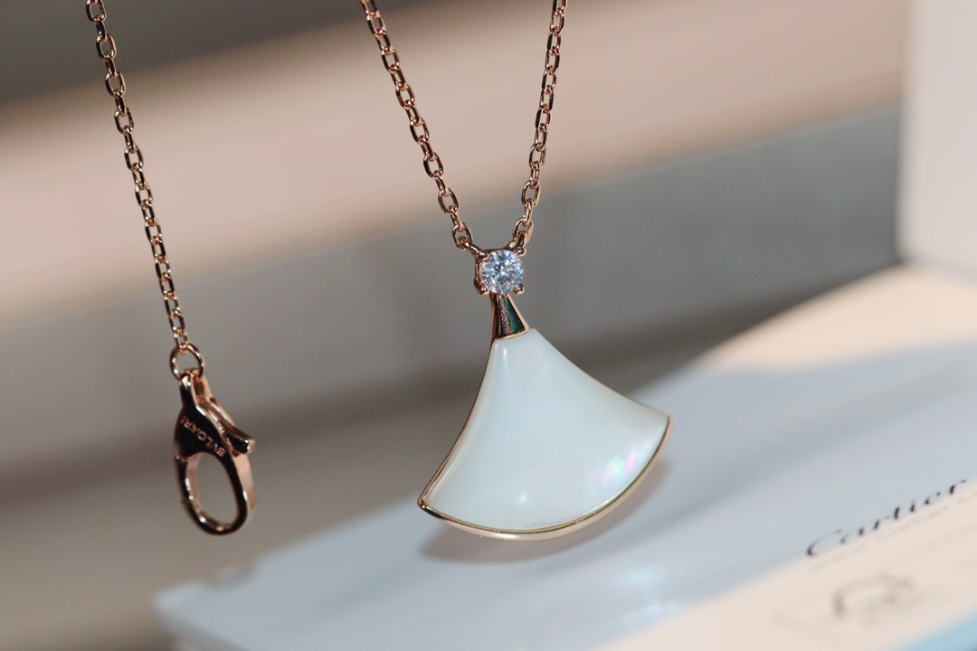 [⭐Luxery]DREAM NECKLACE WHITE MOP PINK GOLD 1 DIAMOND