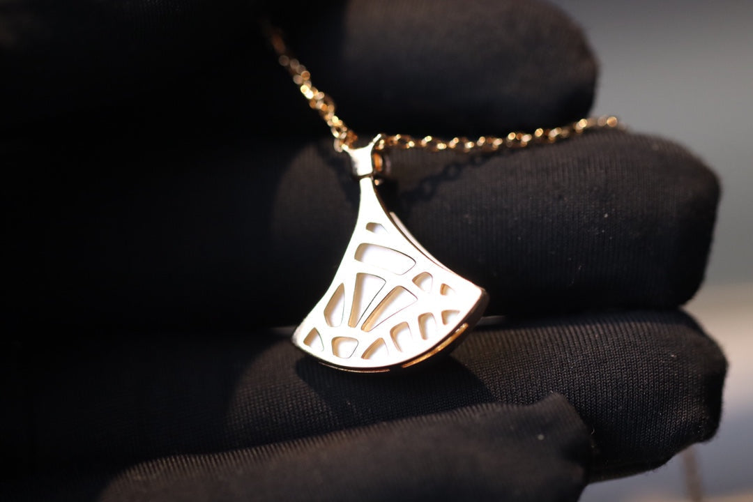 [⭐Luxery]DREAM NECKLACE WHITE MOP PINK GOLD 1 DIAMOND