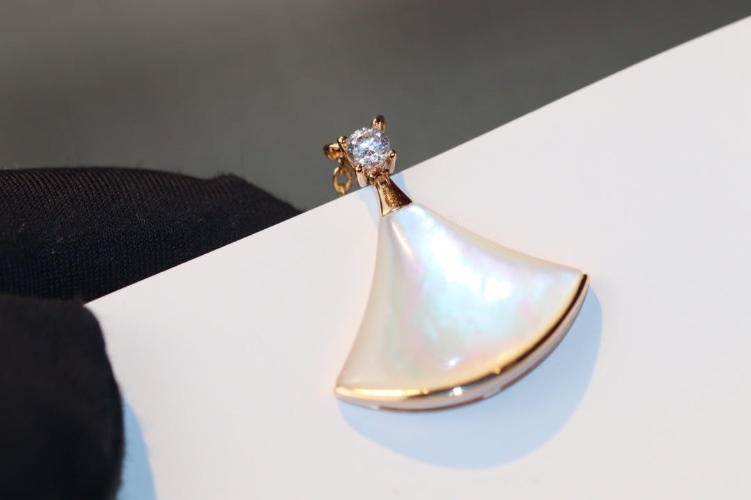 [⭐Luxery]DREAM NECKLACE WHITE MOP PINK GOLD 1 DIAMOND