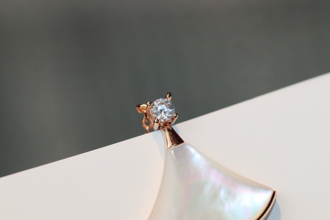[⭐Luxery]DREAM NECKLACE WHITE MOP PINK GOLD 1 DIAMOND