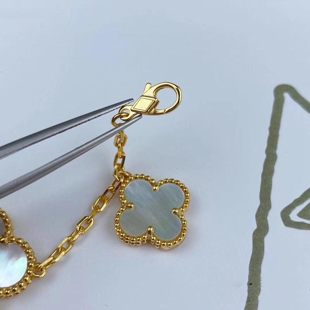 [⭐Luxery]MAGIC CLOVER MOP GOLD BRACELET 5 MOTIFS