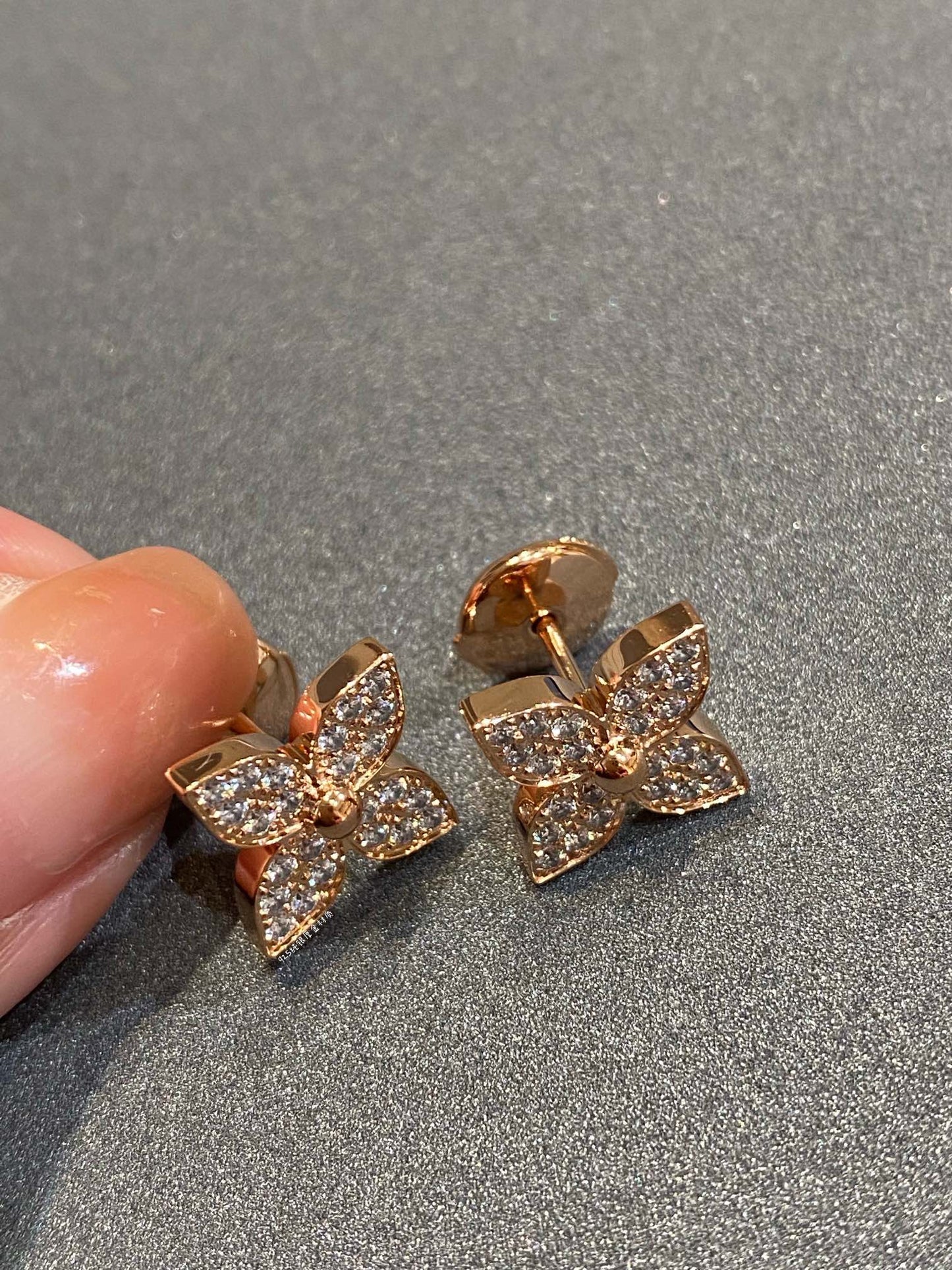 [⭐Luxery]STAR DIAMOND EARRINGS