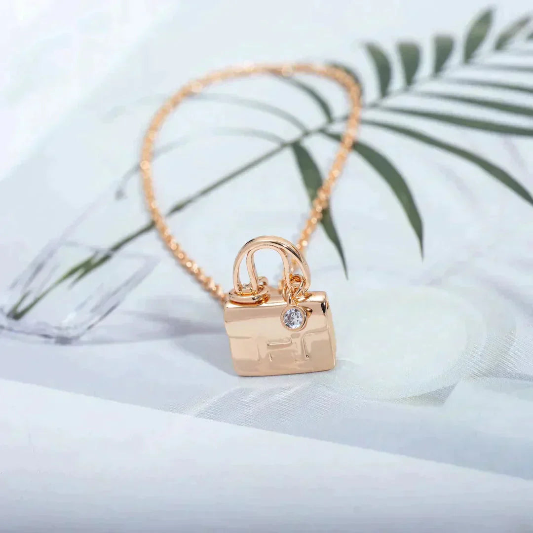 [⭐Luxery]AMULETTE PEDANT ROSE GOLD NECKLACE