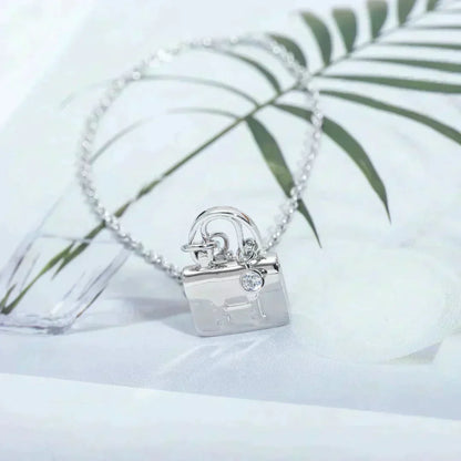 [⭐Luxery]AMULETTE PEDANT SILVER NECKLACE