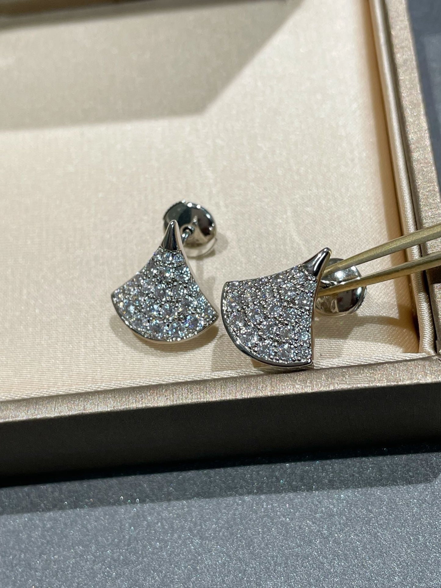 [⭐Luxery]DREAM STUD EARRINGS DIAMOND