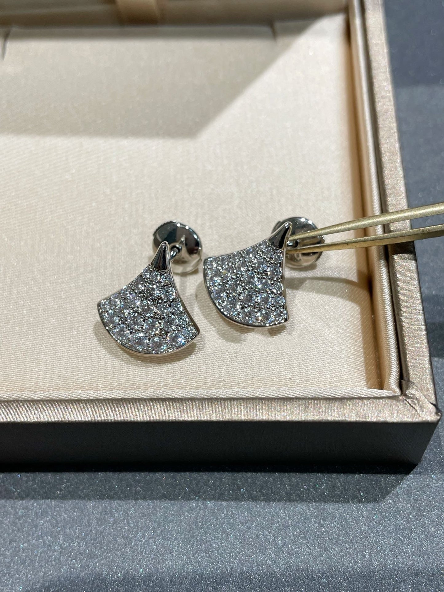 [⭐Luxery]DREAM STUD EARRINGS DIAMOND