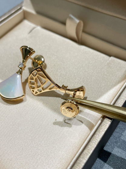 [⭐Luxery]DREAM MOP 1 DIAMOND EARRINGS