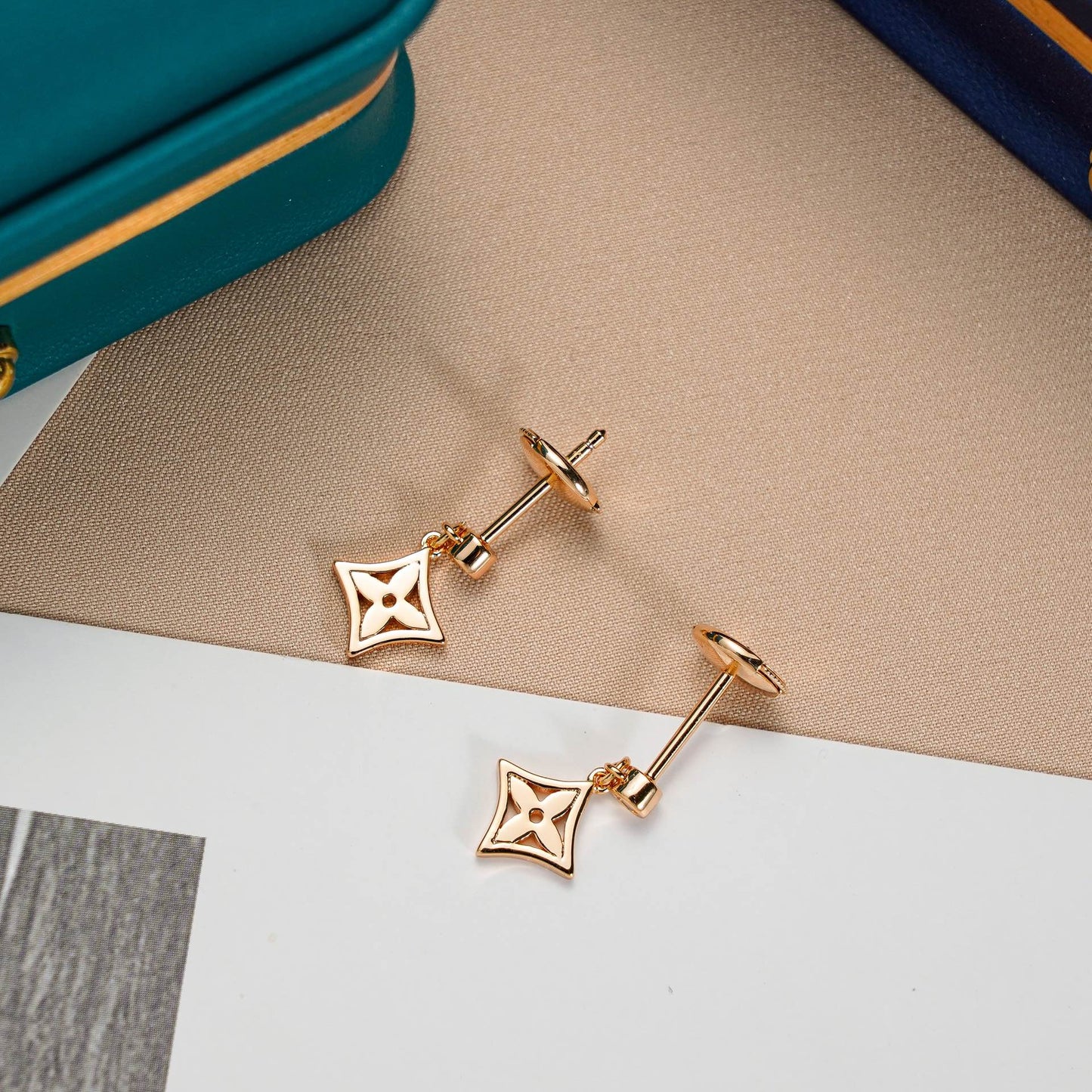 [⭐Luxery]STAR EARRINGS GOLD