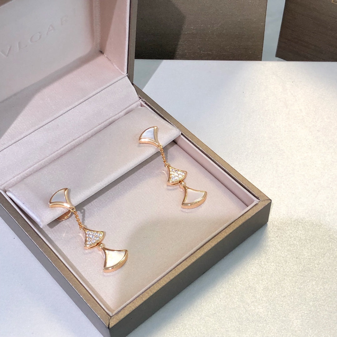 [⭐Luxery]DREAM EARRINGS 3 MOTIFS DIAMOND MOP PINK GOLD