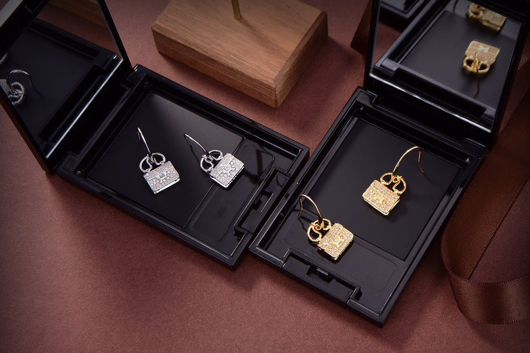 [⭐Luxery]KELLY DIAMOND EARRINGS