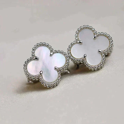 [⭐Luxery]CLOVER MEDIUM 1 MOTIFS  WHITE MOP EARRINGS SILVER