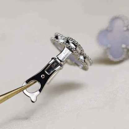 [⭐Luxery]CLOVER MEDIUM 1 MOTIFS  WHITE MOP EARRINGS SILVER