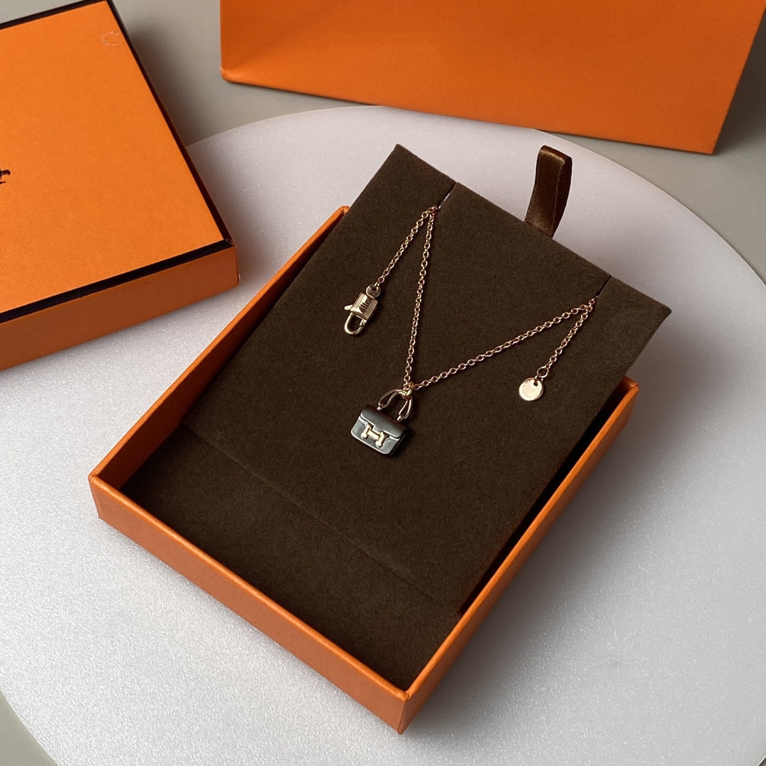 [⭐Luxery]CONSTANCE BLACK PEDANT PINK GOLD NECKLACE
